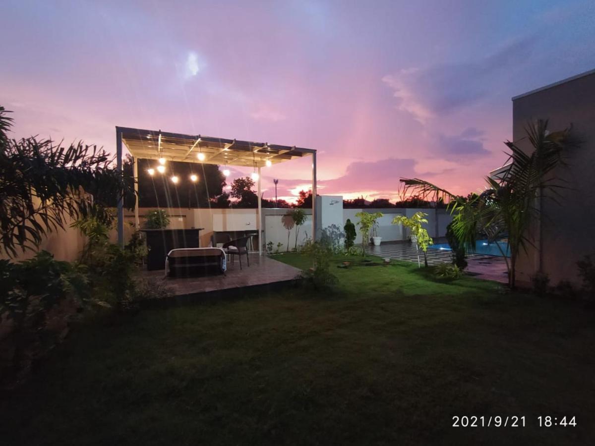 Nine Hill Villa - 2Bhk Private Villa With Pool Удайпур Екстериор снимка