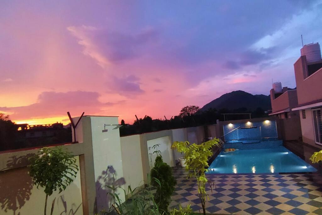 Nine Hill Villa - 2Bhk Private Villa With Pool Удайпур Екстериор снимка